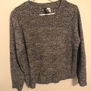 Basic black/white marbled light sweater